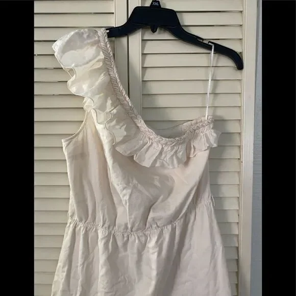 Beige Greek Godess shoulder dress - Picture 3 of 10